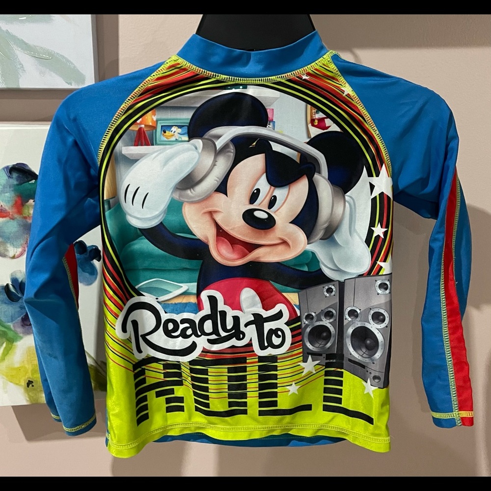 Disney boys rashguard
